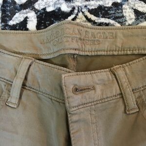American Eagle Khaki Jegging Super Stretch Pants